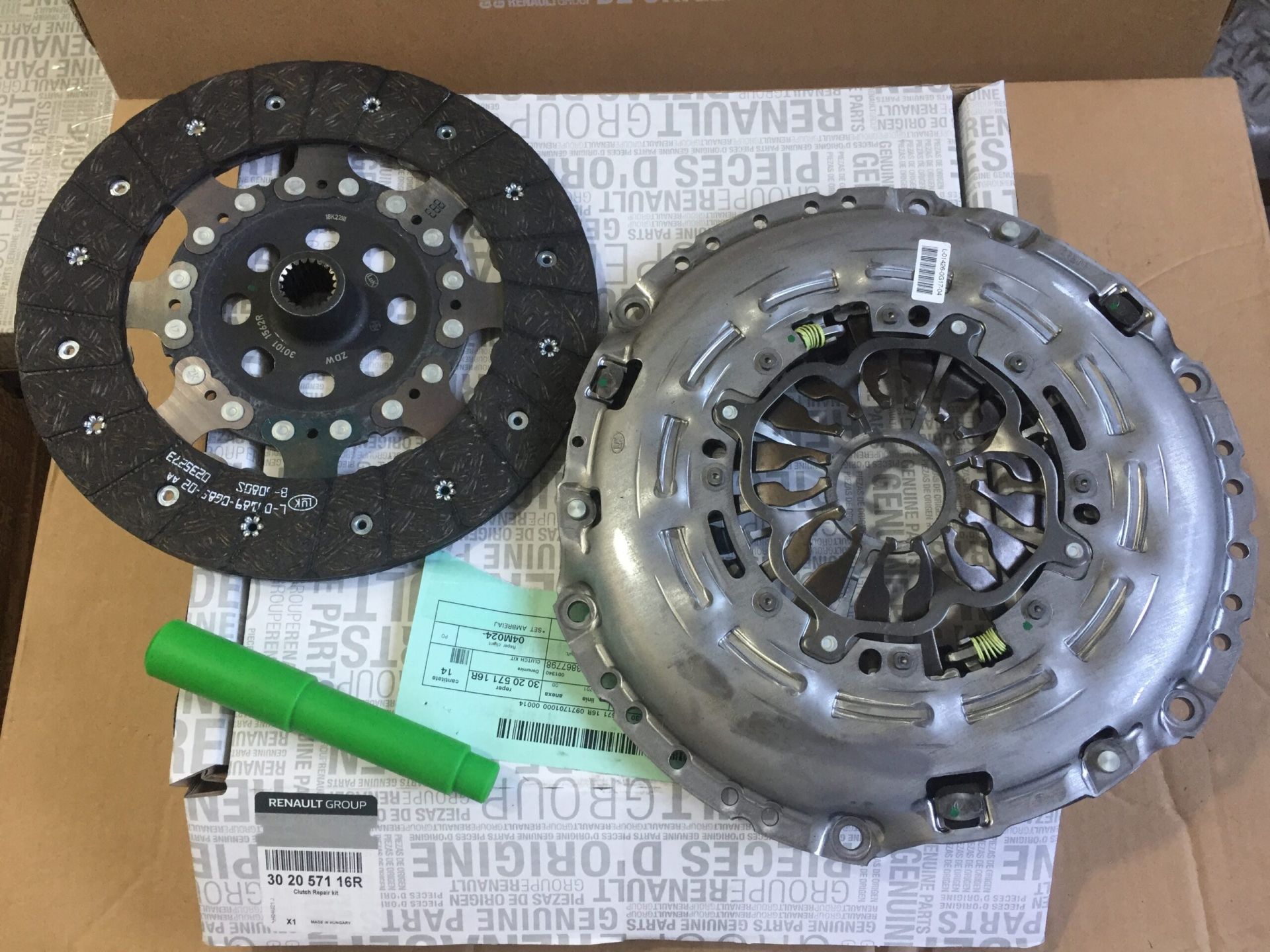 DEBRİYAJ SETİ (RULMANSIZ) M9T 2.3 MASTER III - MAIS 302057116R